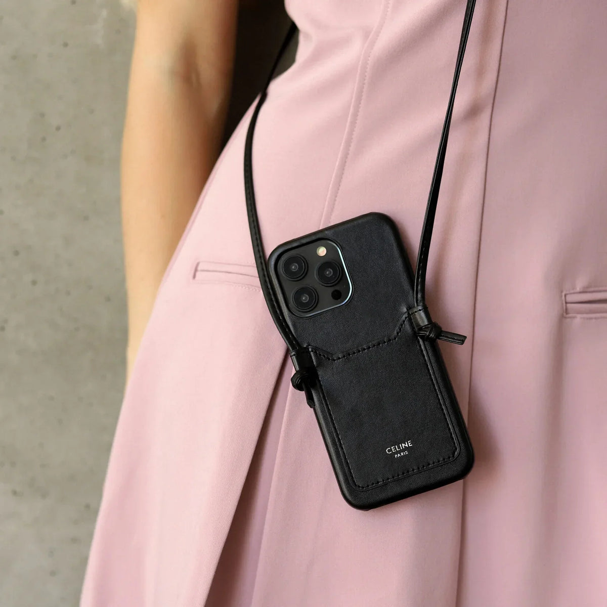 CLASSIC IPHONE CASE WITH CARD HOLDER BLACK FOR IPHONE 12-18 Pro & Pro Max