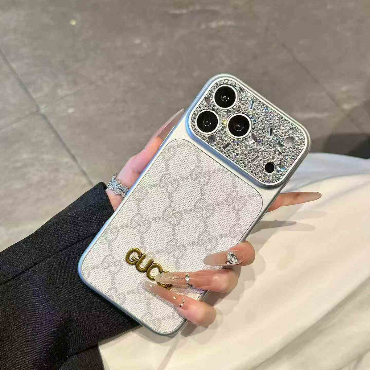 Luxury Case With Rhinestone Picture Frame And Snowflake Beaded Wrist Strap For iPhone