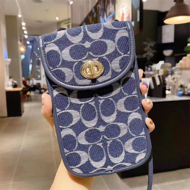 Elegant Coach genuine leather crossbody bag Roxy New