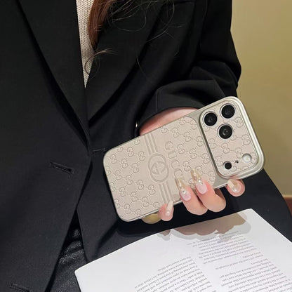 Luxury Classic Embossed Pattern Case - iPhone 12-18 Pro & Pro Max