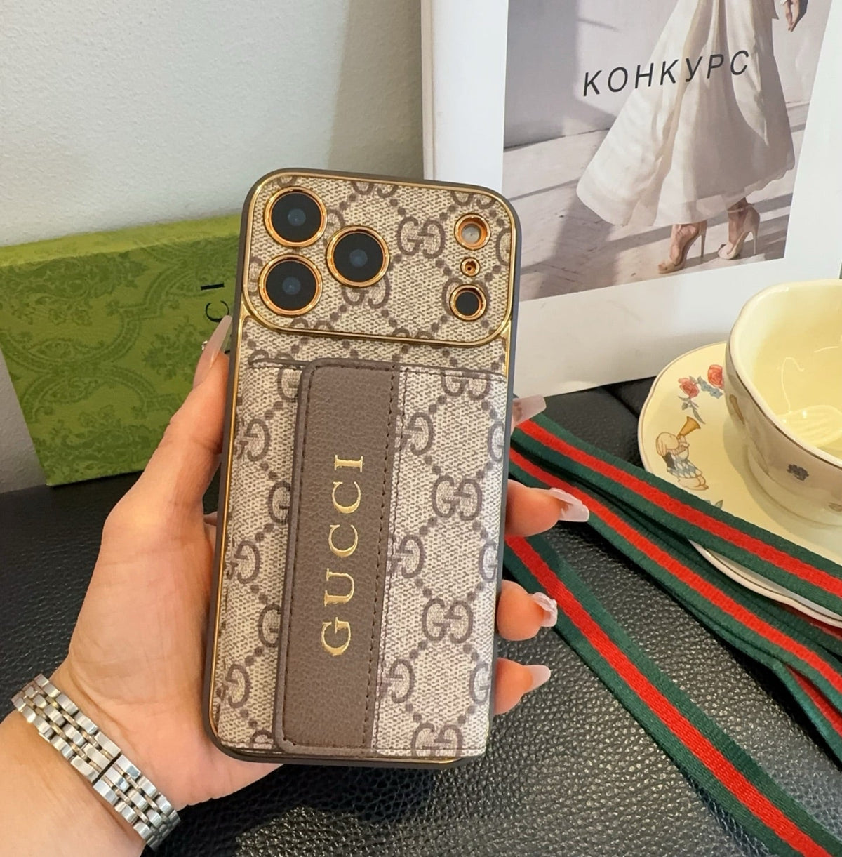 Classic Vertical Bar Charm Case - iPhone 12-18 Pro & Pro Max